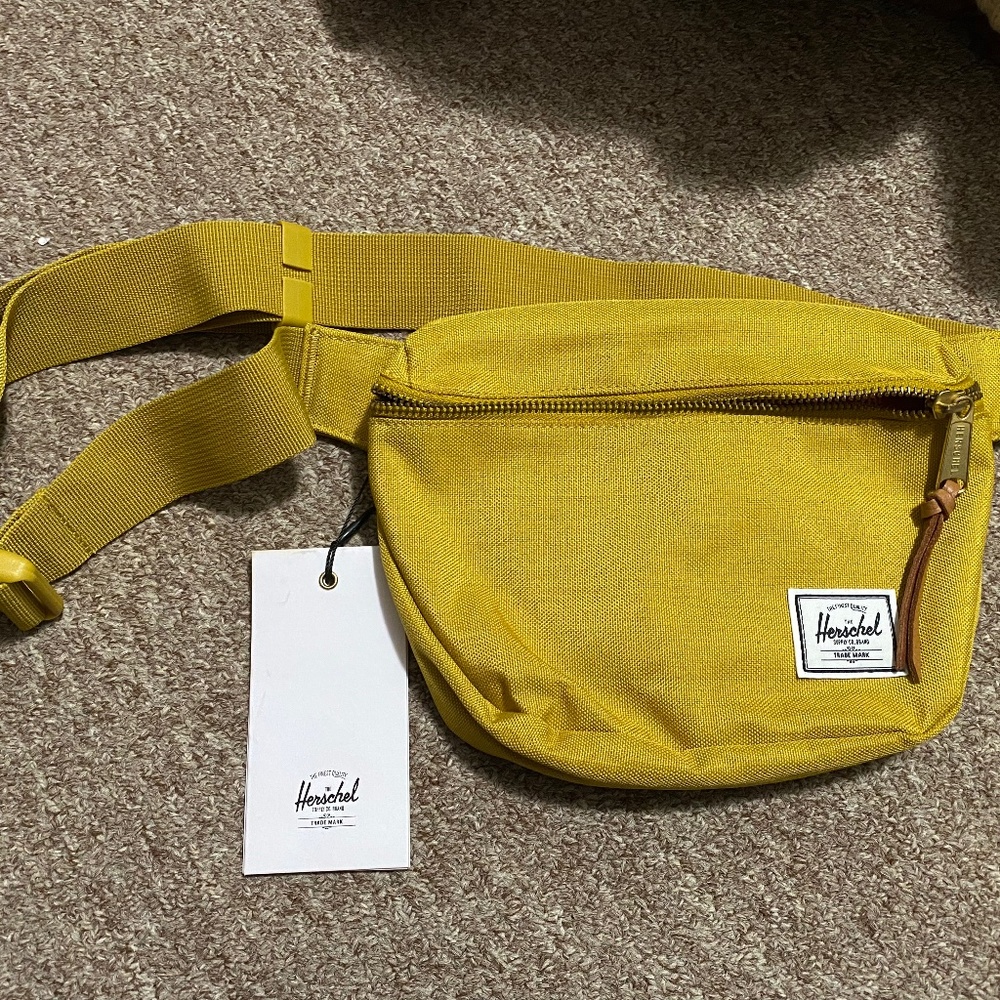 NWT Herschel Fanny Pack/Hip Pack - Mustard
